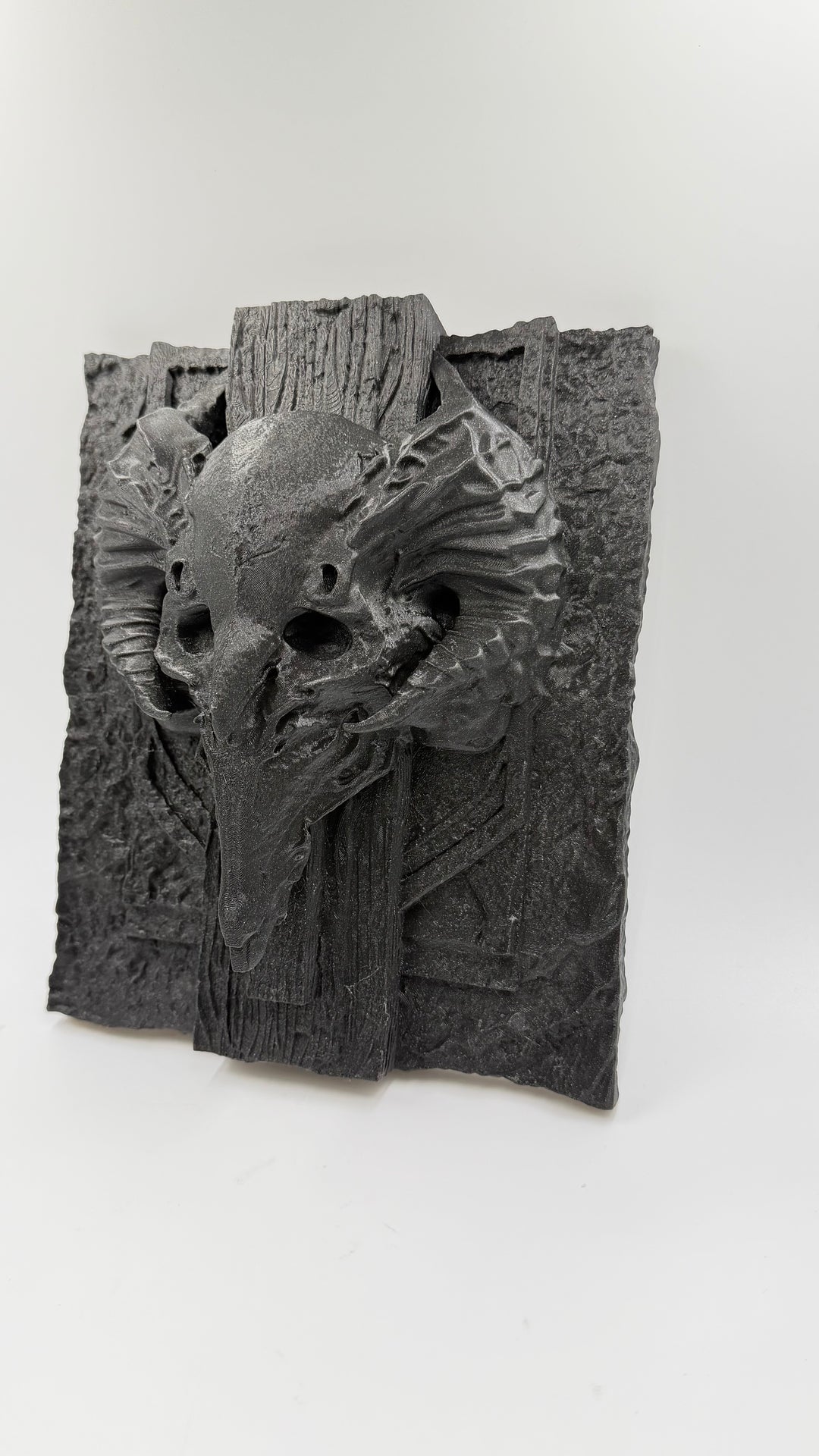 The Unearth Skull Wall decor Artifact 1