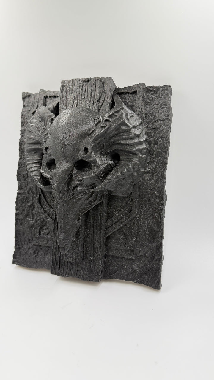 The Unearth Skull Wall decor Artifact 1