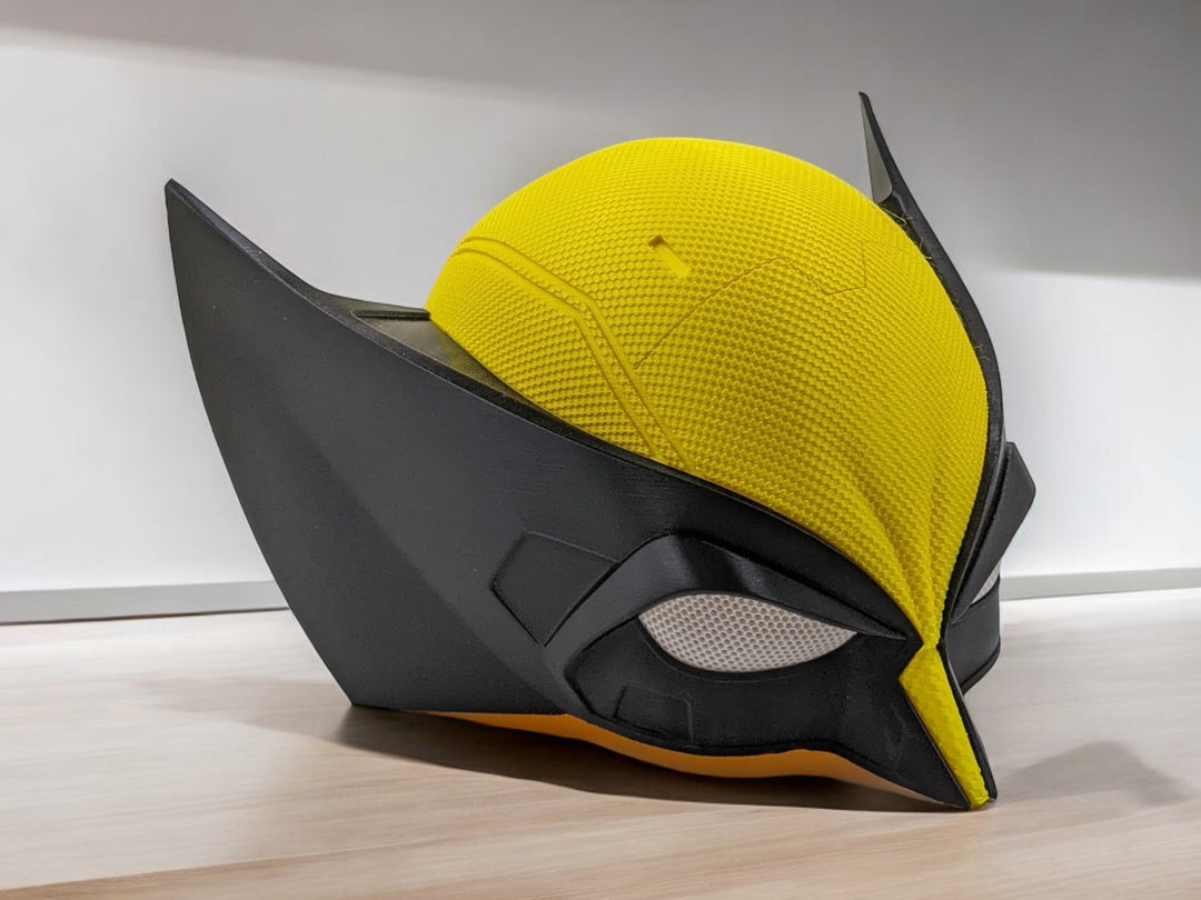 Wolverine Helmet Replica - High-Quality Modular Cosplay Prop