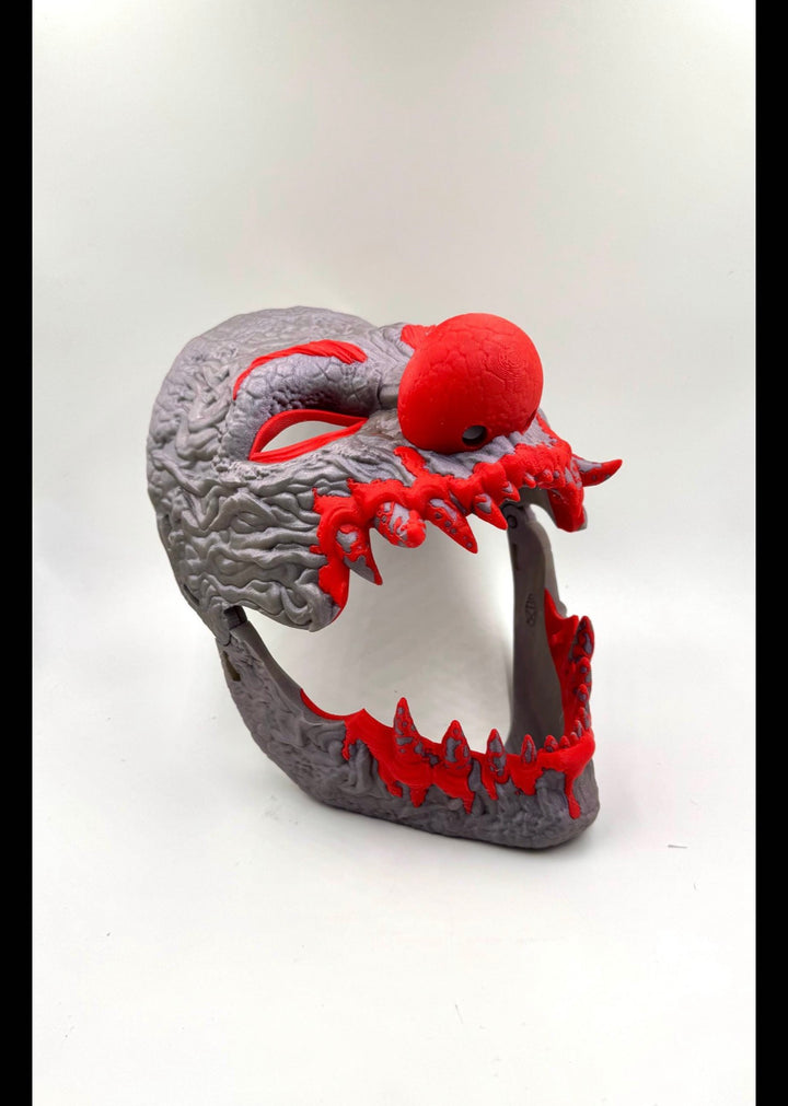 Horror Clown mask with movable jaw
