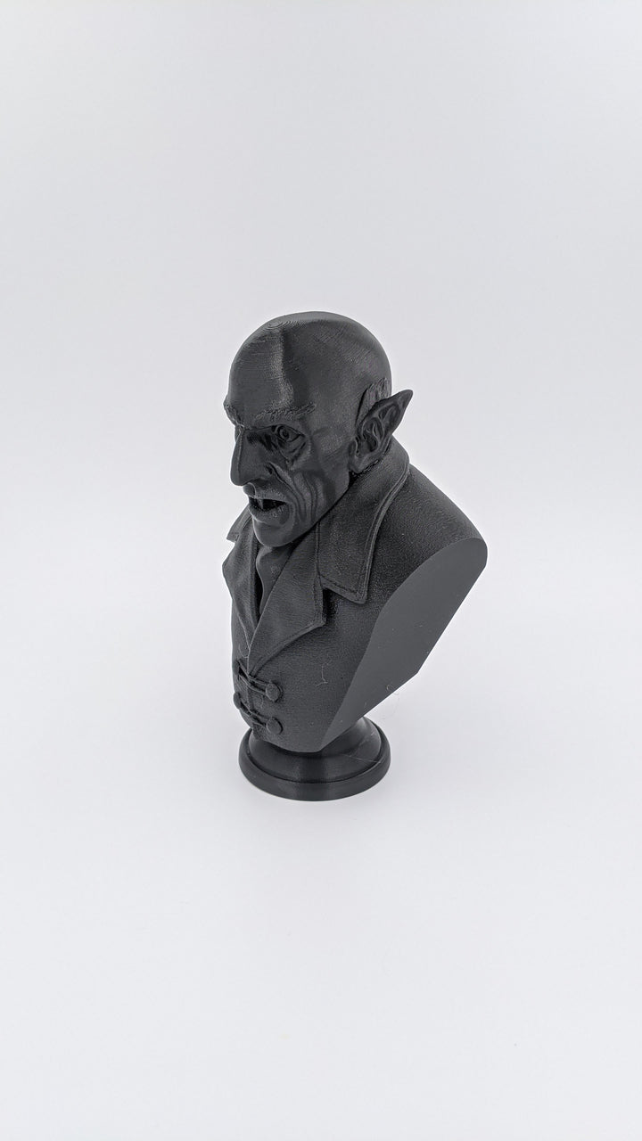 Nosferatu, Dracula Vampire